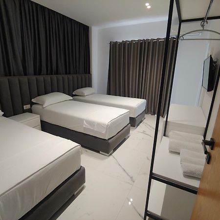 Hotel Zeka Εξαμίλιο Εξωτερικό φωτογραφία