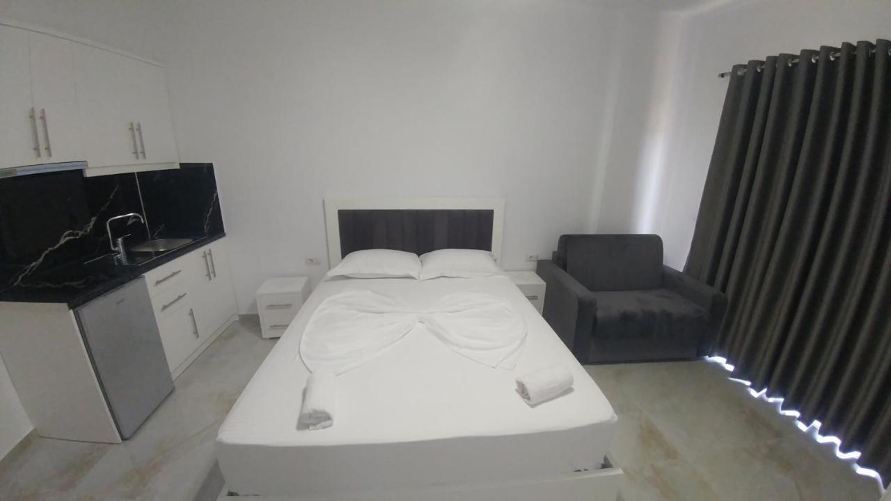 Hotel Zeka Εξαμίλιο Εξωτερικό φωτογραφία
