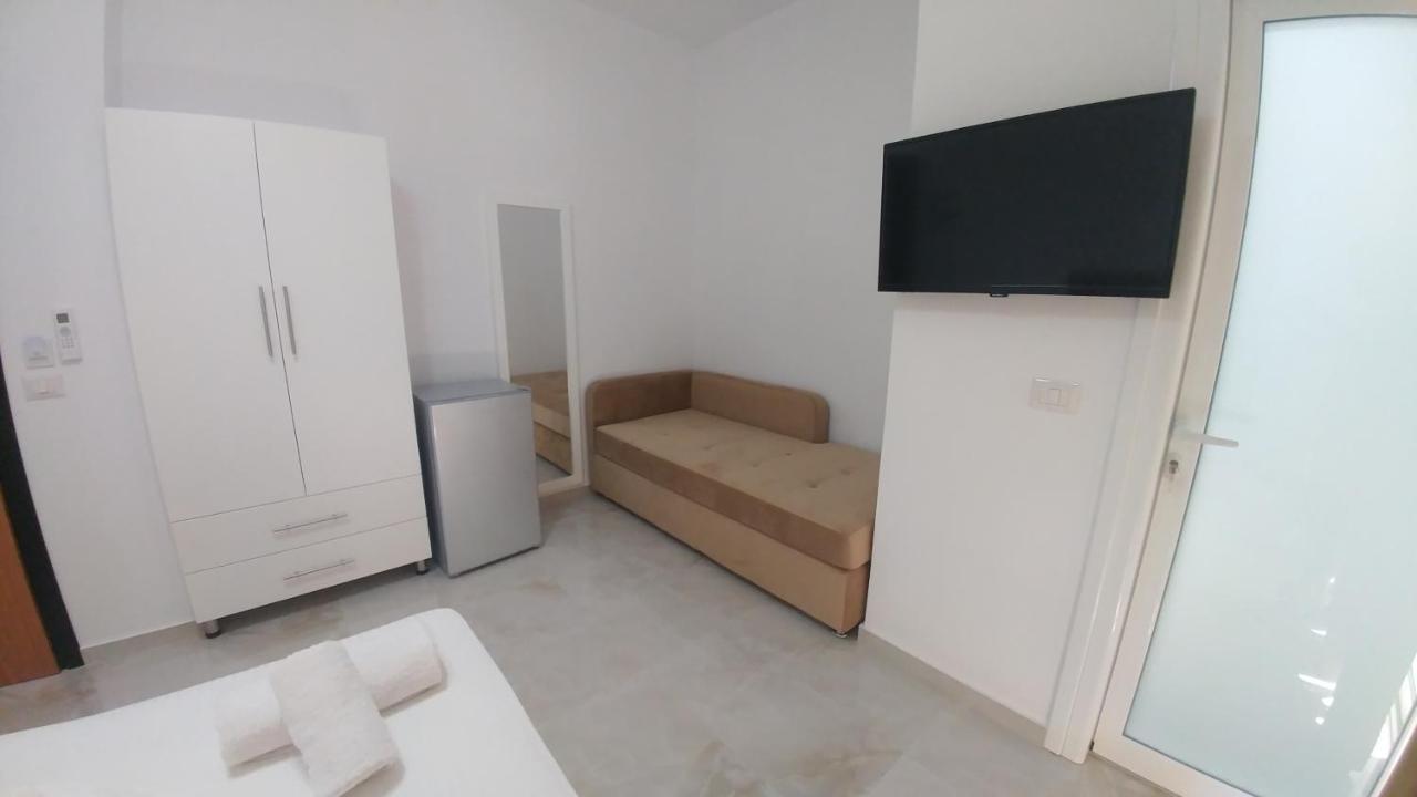 Hotel Zeka Εξαμίλιο Εξωτερικό φωτογραφία