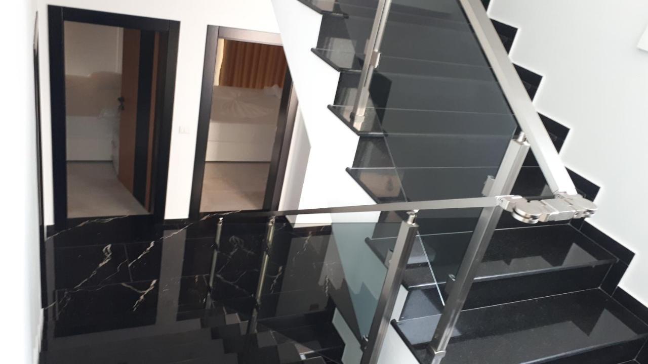 Hotel Zeka Εξαμίλιο Εξωτερικό φωτογραφία