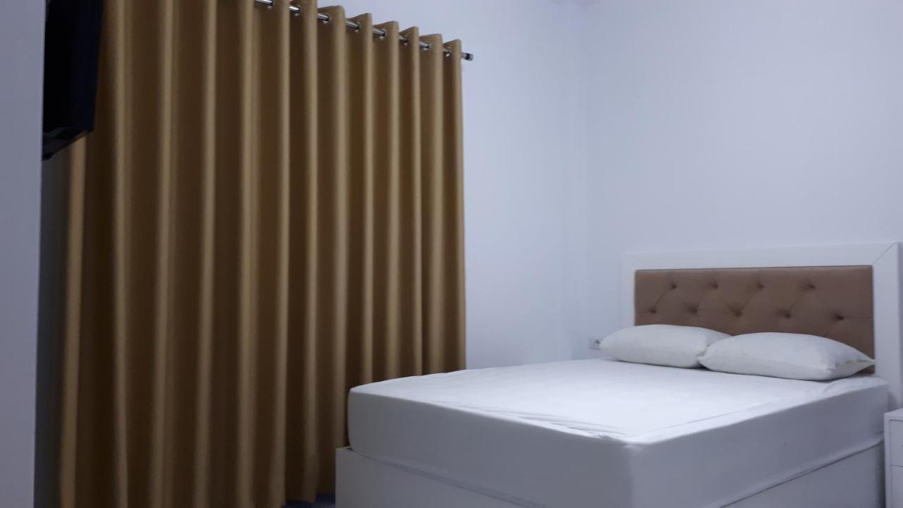 Hotel Zeka Εξαμίλιο Εξωτερικό φωτογραφία