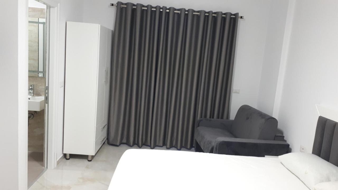 Hotel Zeka Εξαμίλιο Εξωτερικό φωτογραφία