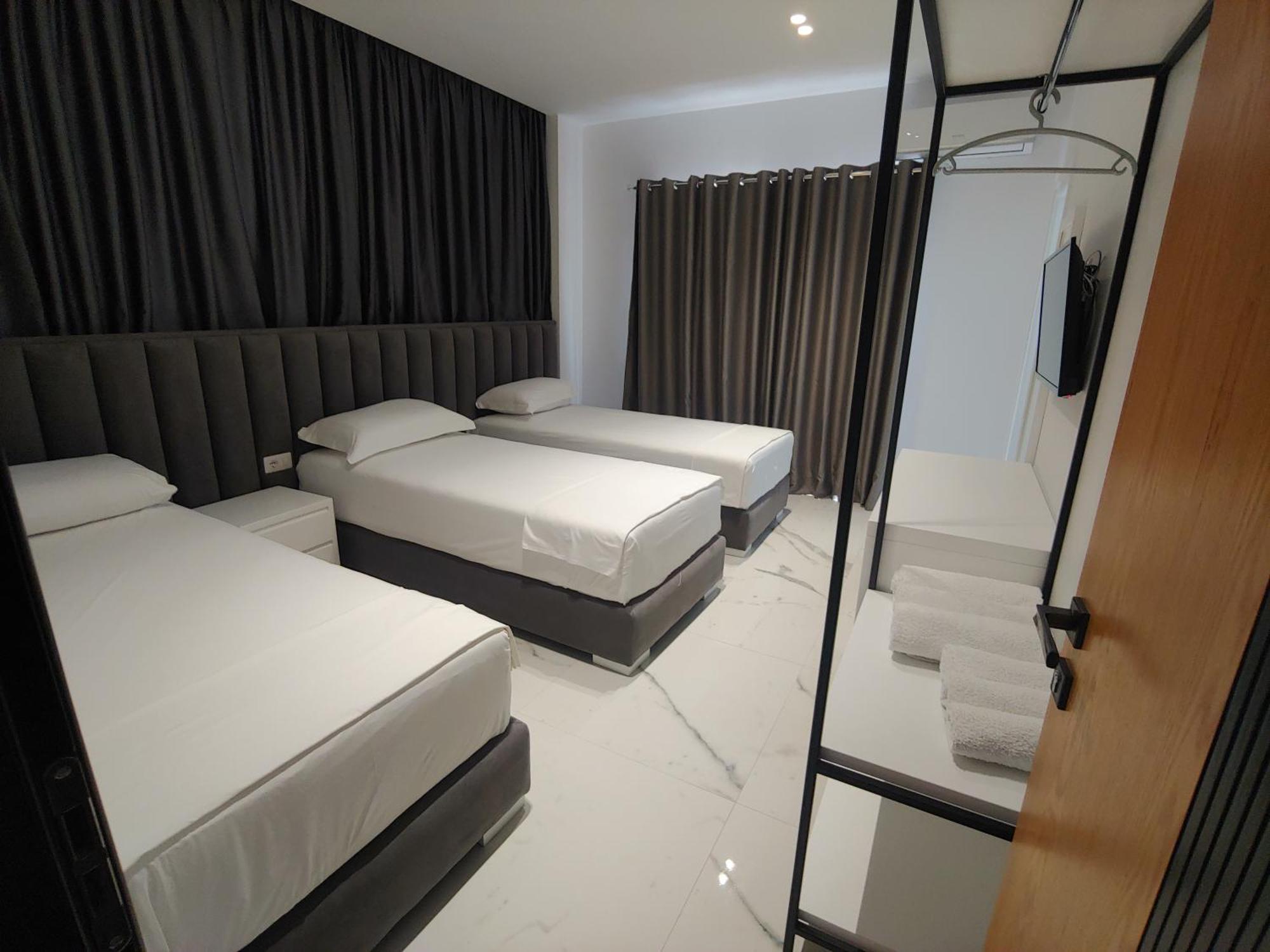 Hotel Zeka Εξαμίλιο Εξωτερικό φωτογραφία