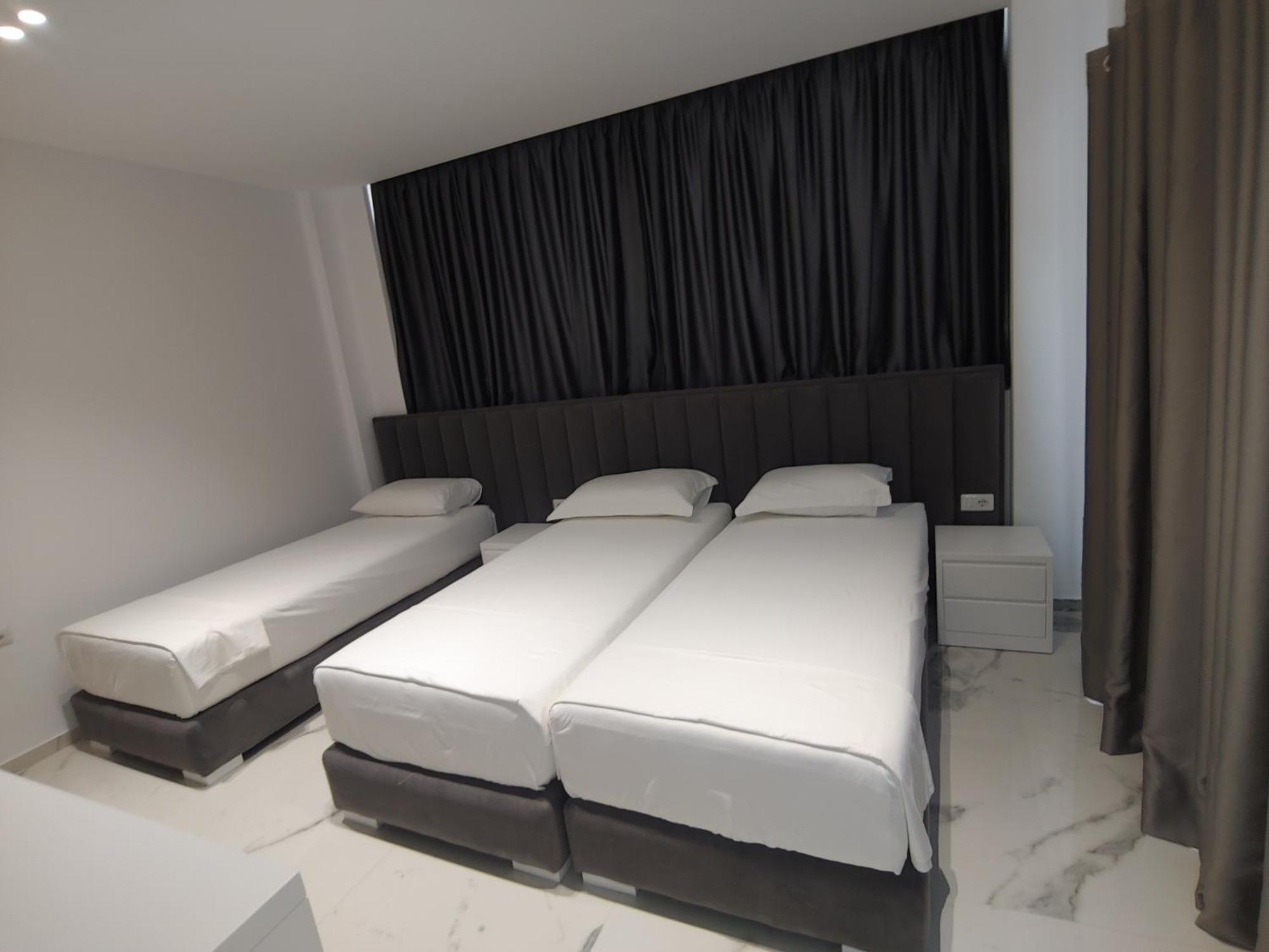 Hotel Zeka Εξαμίλιο Εξωτερικό φωτογραφία