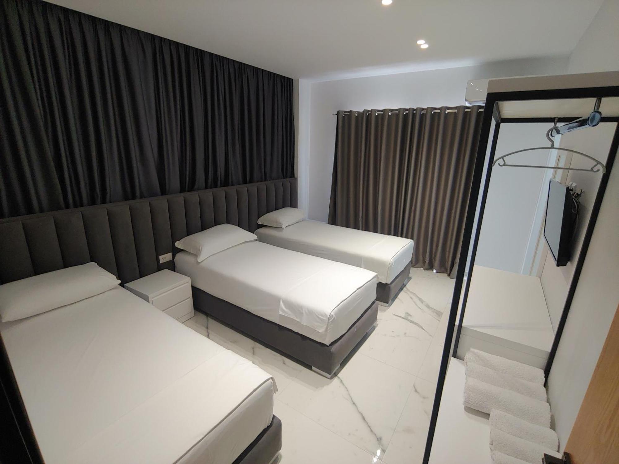 Hotel Zeka Εξαμίλιο Εξωτερικό φωτογραφία