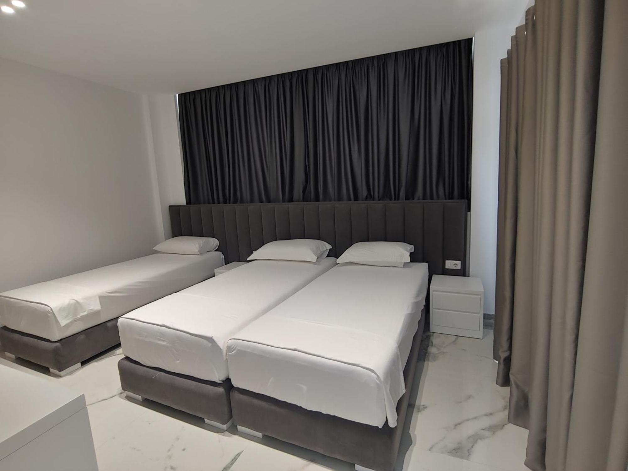 Hotel Zeka Εξαμίλιο Εξωτερικό φωτογραφία