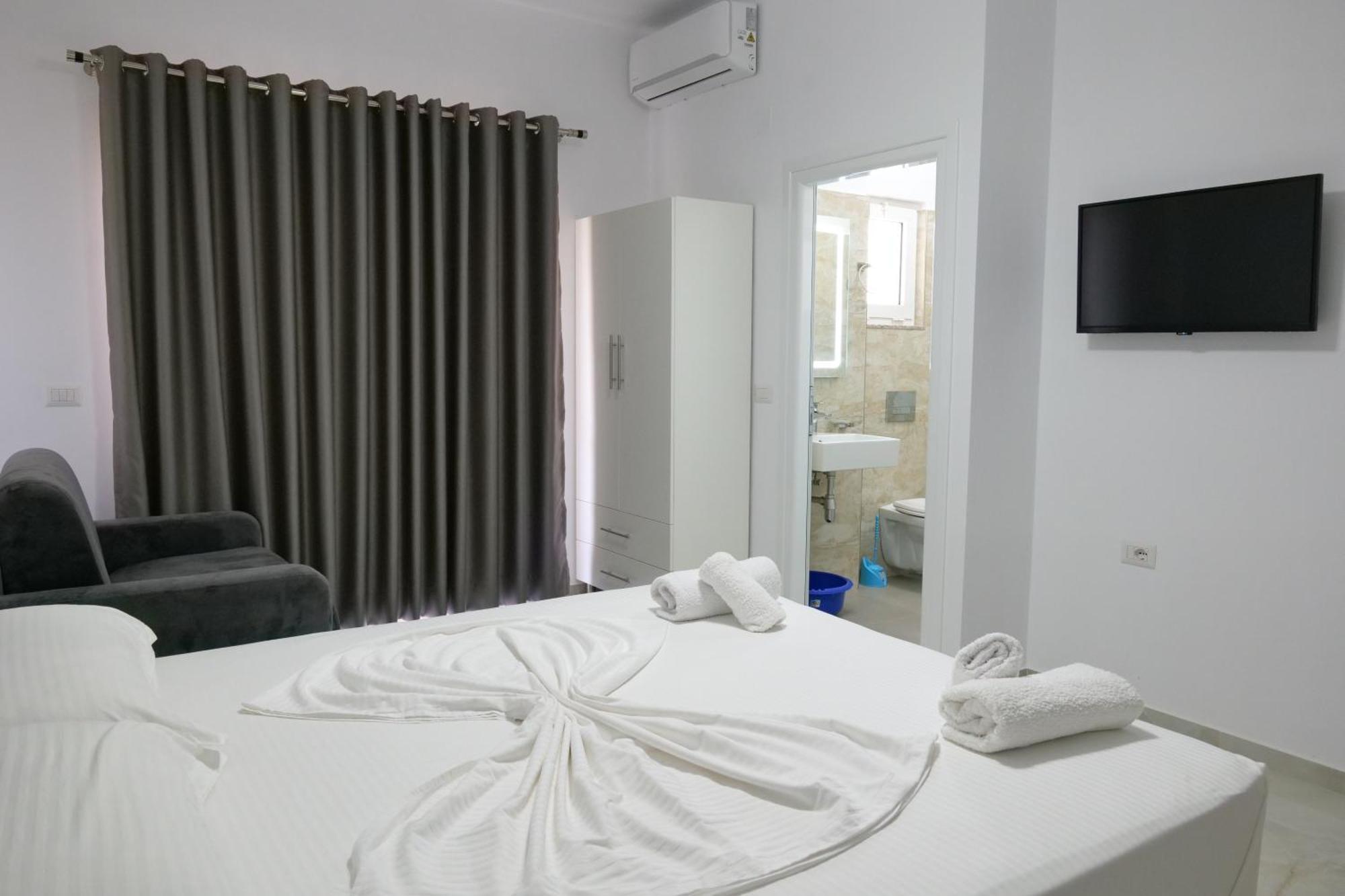 Hotel Zeka Εξαμίλιο Εξωτερικό φωτογραφία