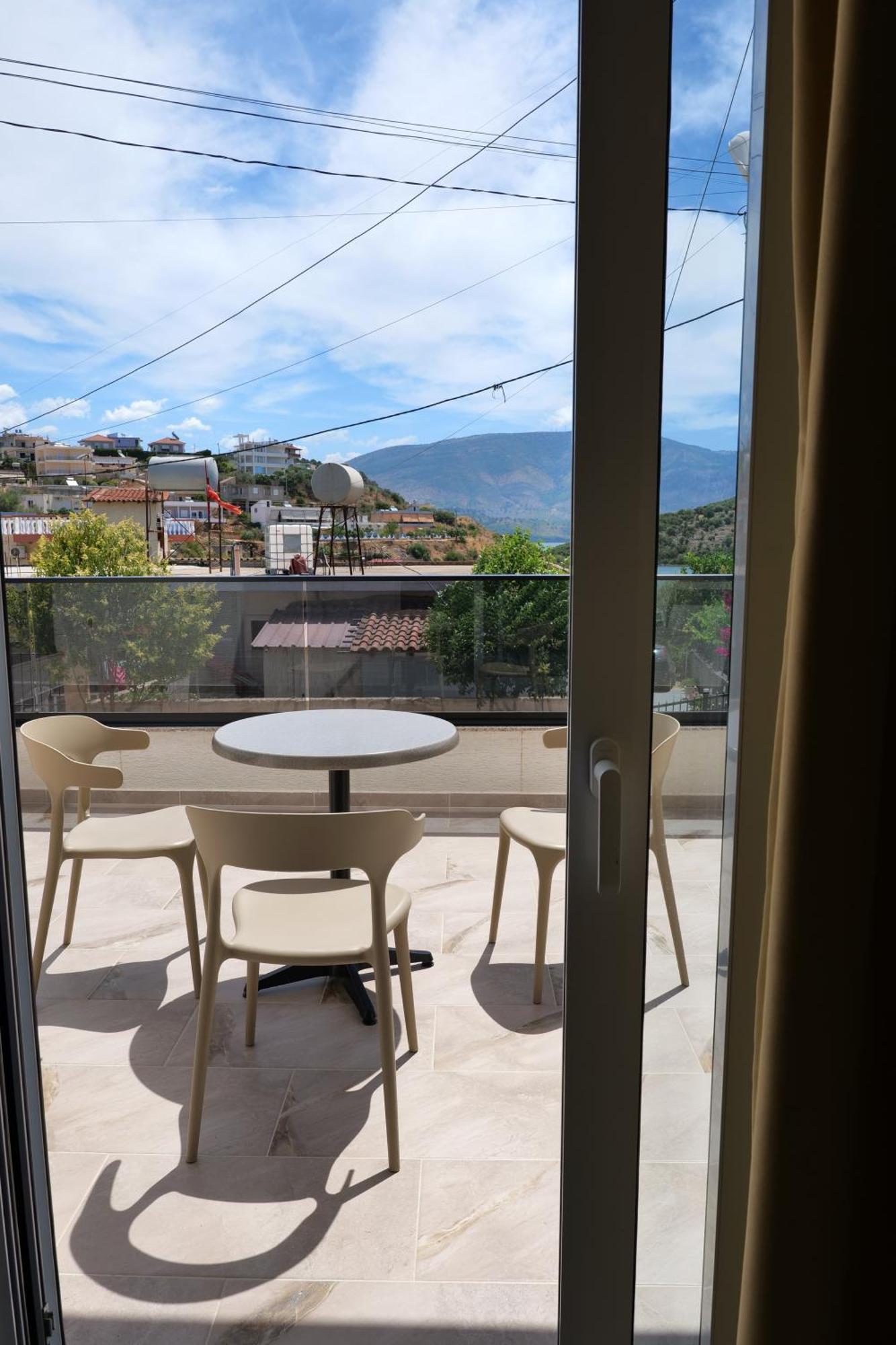 Hotel Zeka Εξαμίλιο Εξωτερικό φωτογραφία