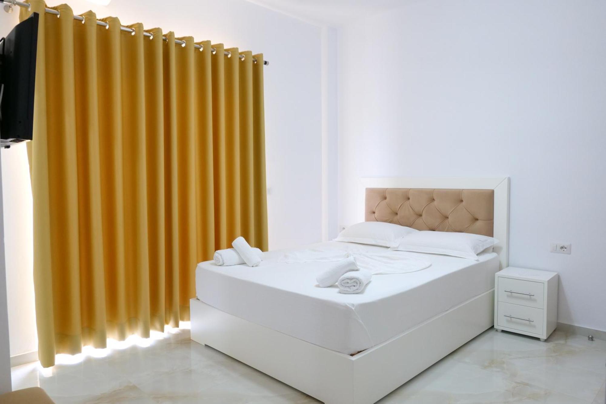 Hotel Zeka Εξαμίλιο Εξωτερικό φωτογραφία