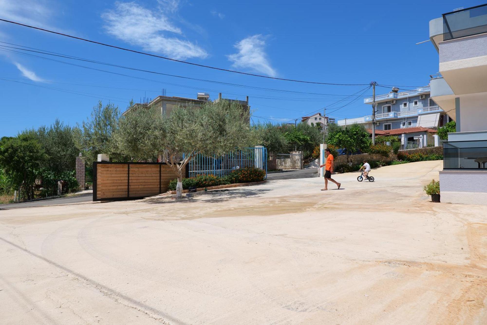 Hotel Zeka Εξαμίλιο Εξωτερικό φωτογραφία